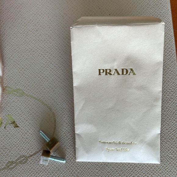 Prada Nude Platform Pumps, size 39 - Picture 15 of 16